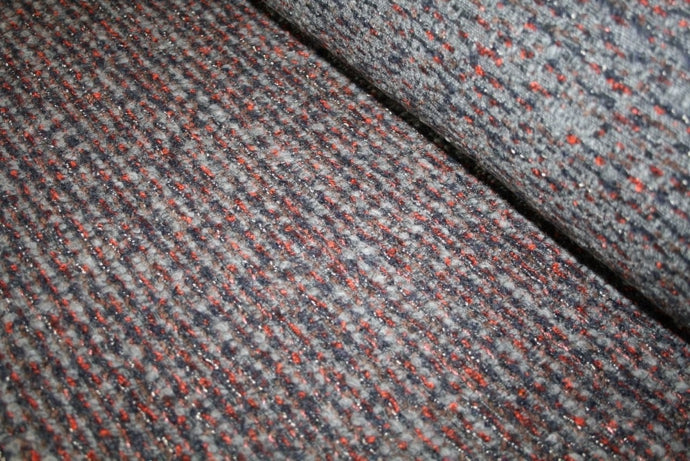 1,75 m. bouclé