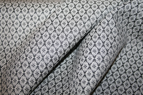 'Piccolo Fiori' Jacquard