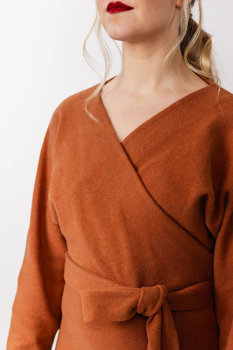 Kajo wrap bluse og kjole (str. 32-56) | Named