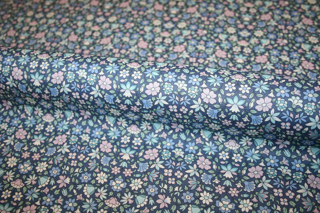 Liberty tana lawn 'Meera' med blomsterprint