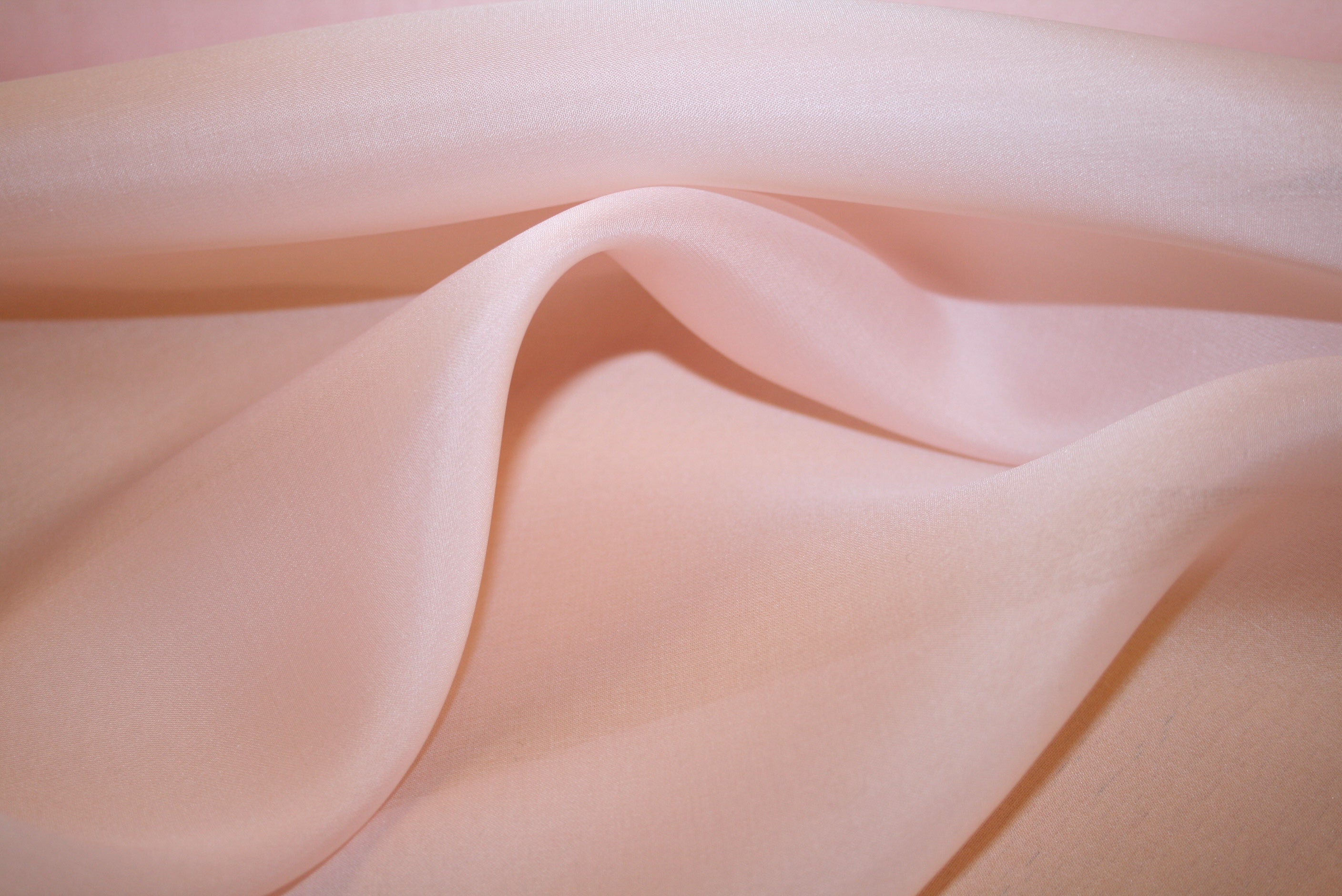 Lyserød silke organza