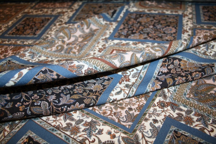 'Piazze Paisley' Viscose
