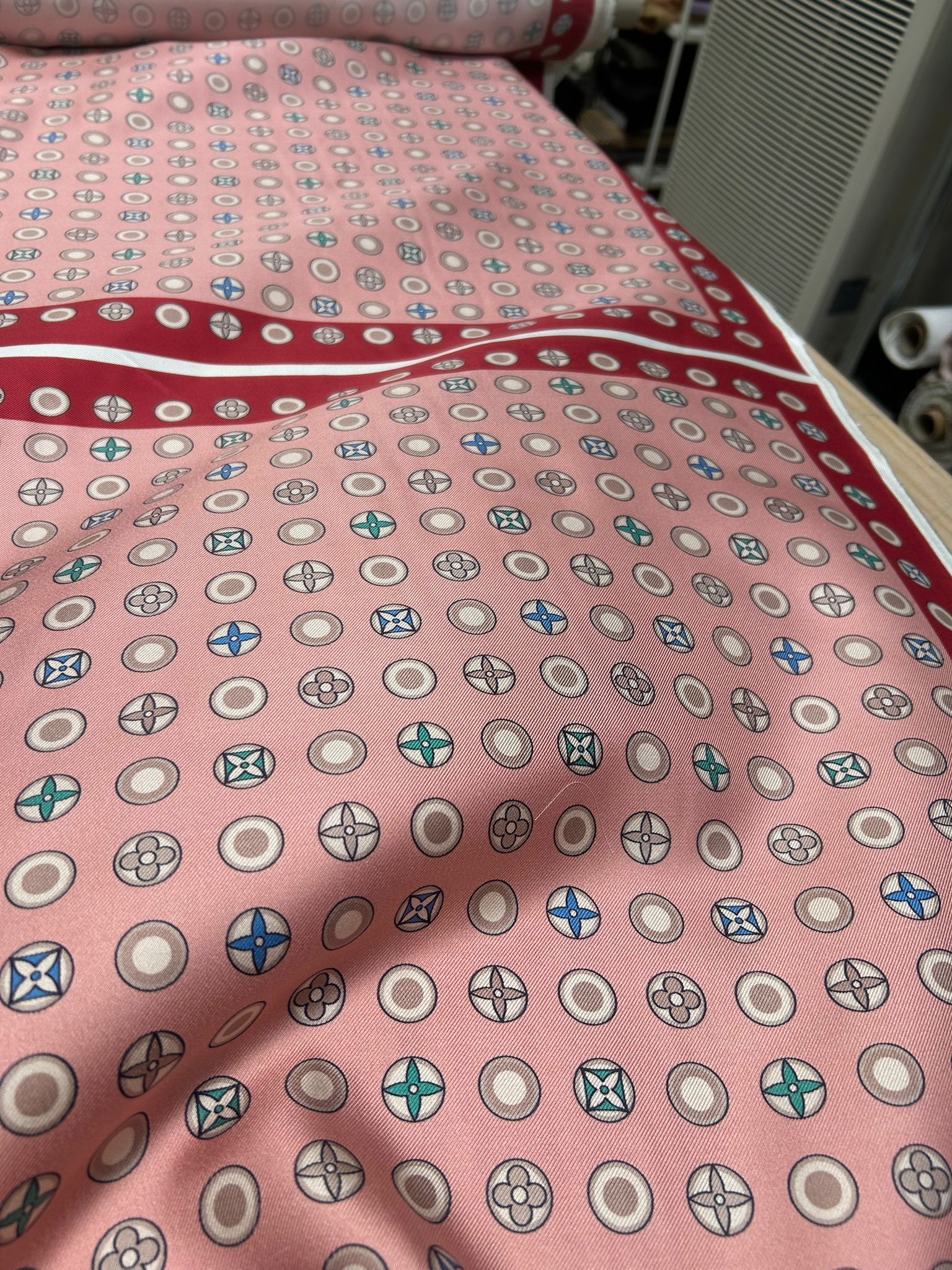 'Scarf LV Rosa' Silke (2. sortering)