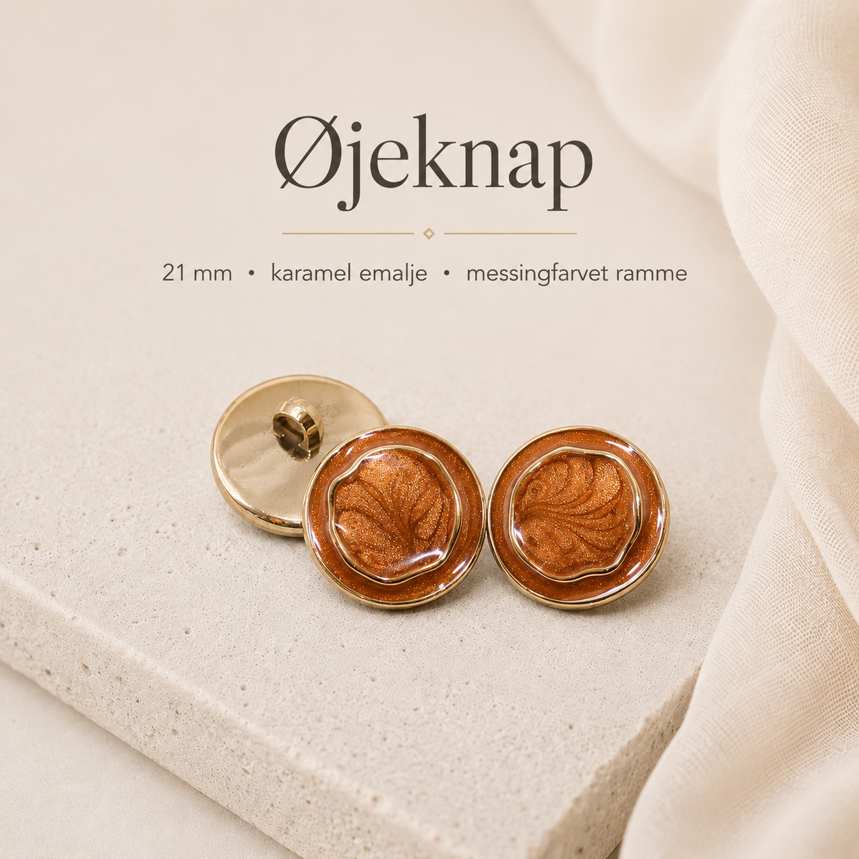 21 mm. øjeknap m. karamel emalje - messingfarvet
