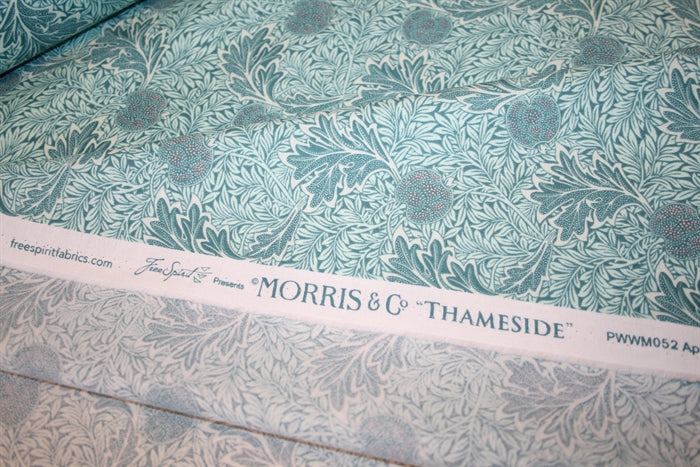 William Morris 'Apple Marine' Bomuld