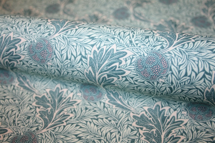 William Morris 'Apple Marine' Bomuld