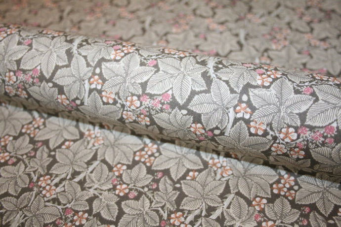 William Morris 'Bramble Charcoal' Bomuld