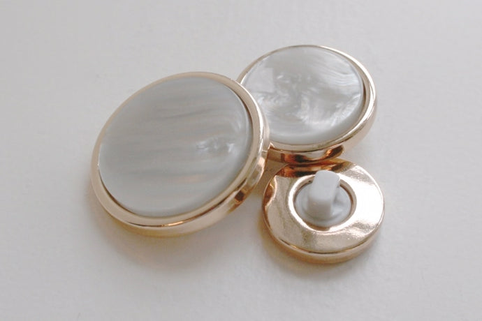 Alloy Blanc 28 mm.