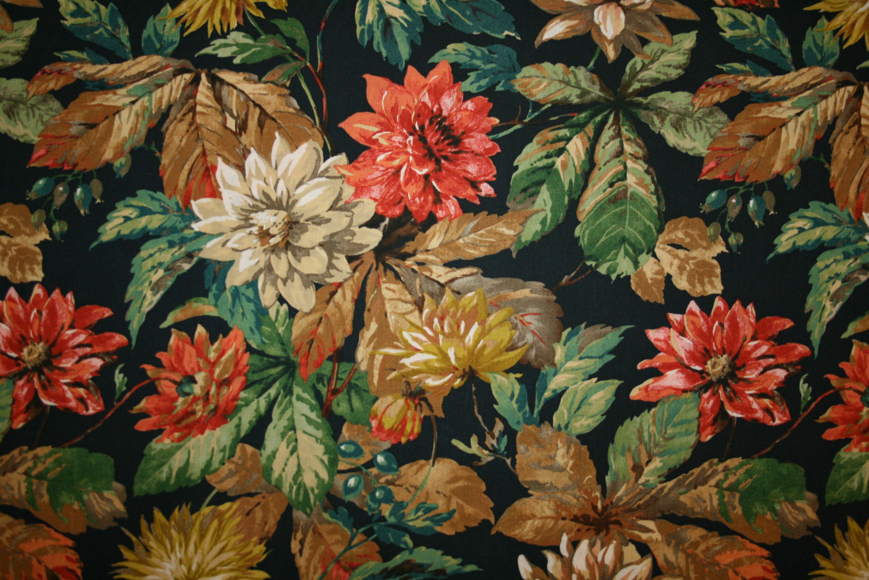 Sanderson 'Small Dahlia & Rosehip' Bomuld
