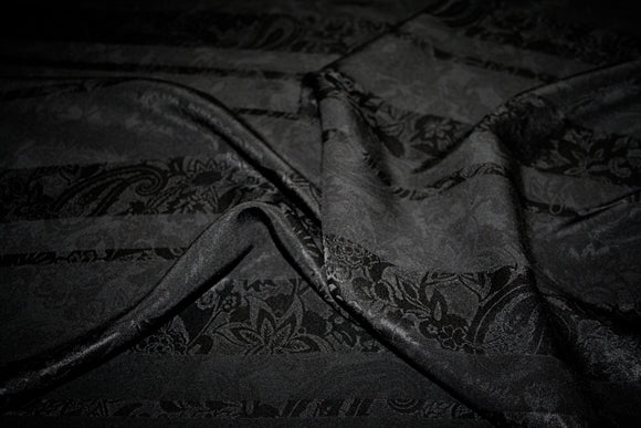 'Noir Paisley Jacquard' Silke
