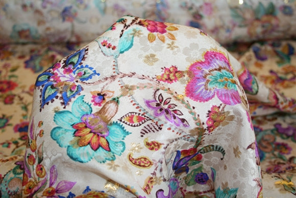 'Paisley Oro' Silke