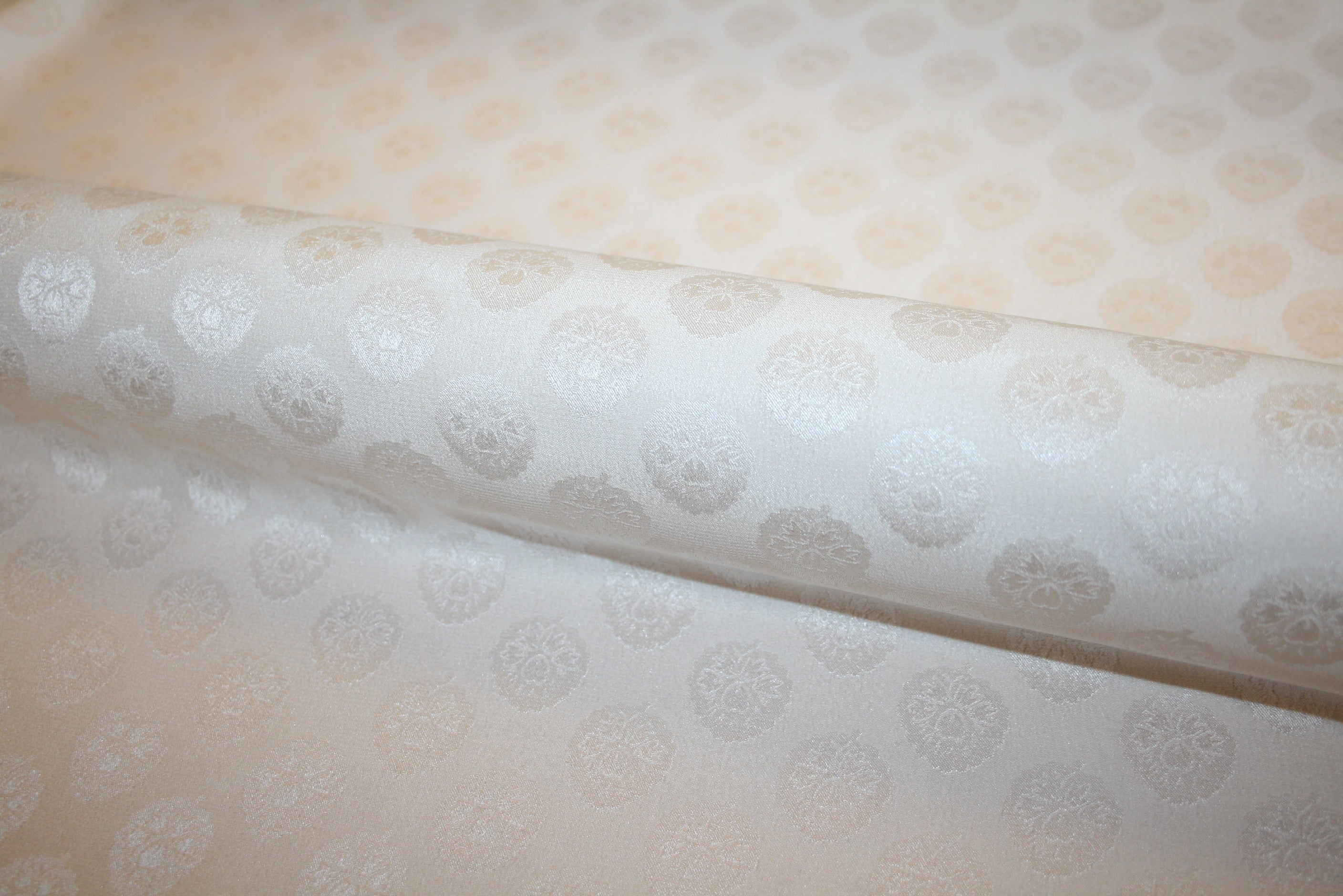 Jacquard Blanche - Silke