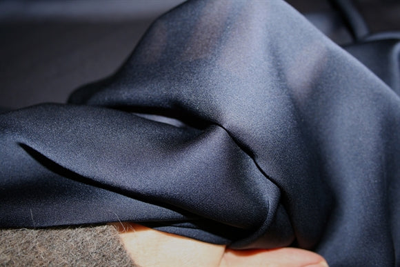  Navy silke satin