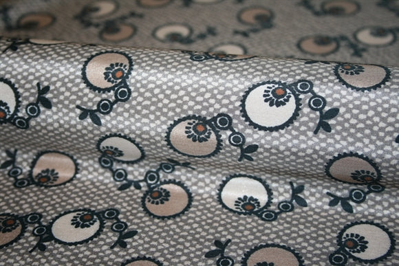"Serenata Beige'' Silke