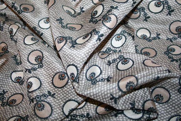 "Serenata Beige'' Silke