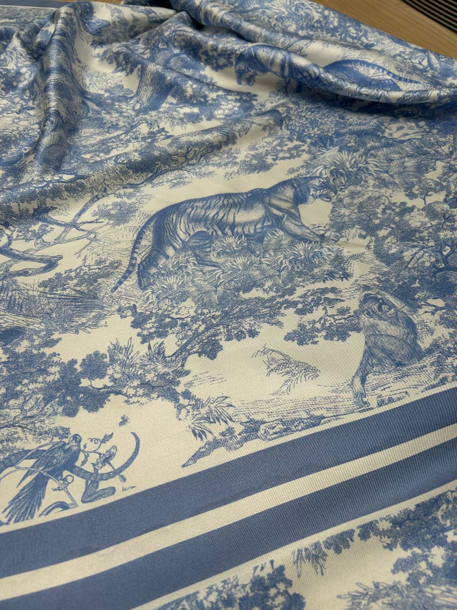 'Scarf Foulard Blu' Silke