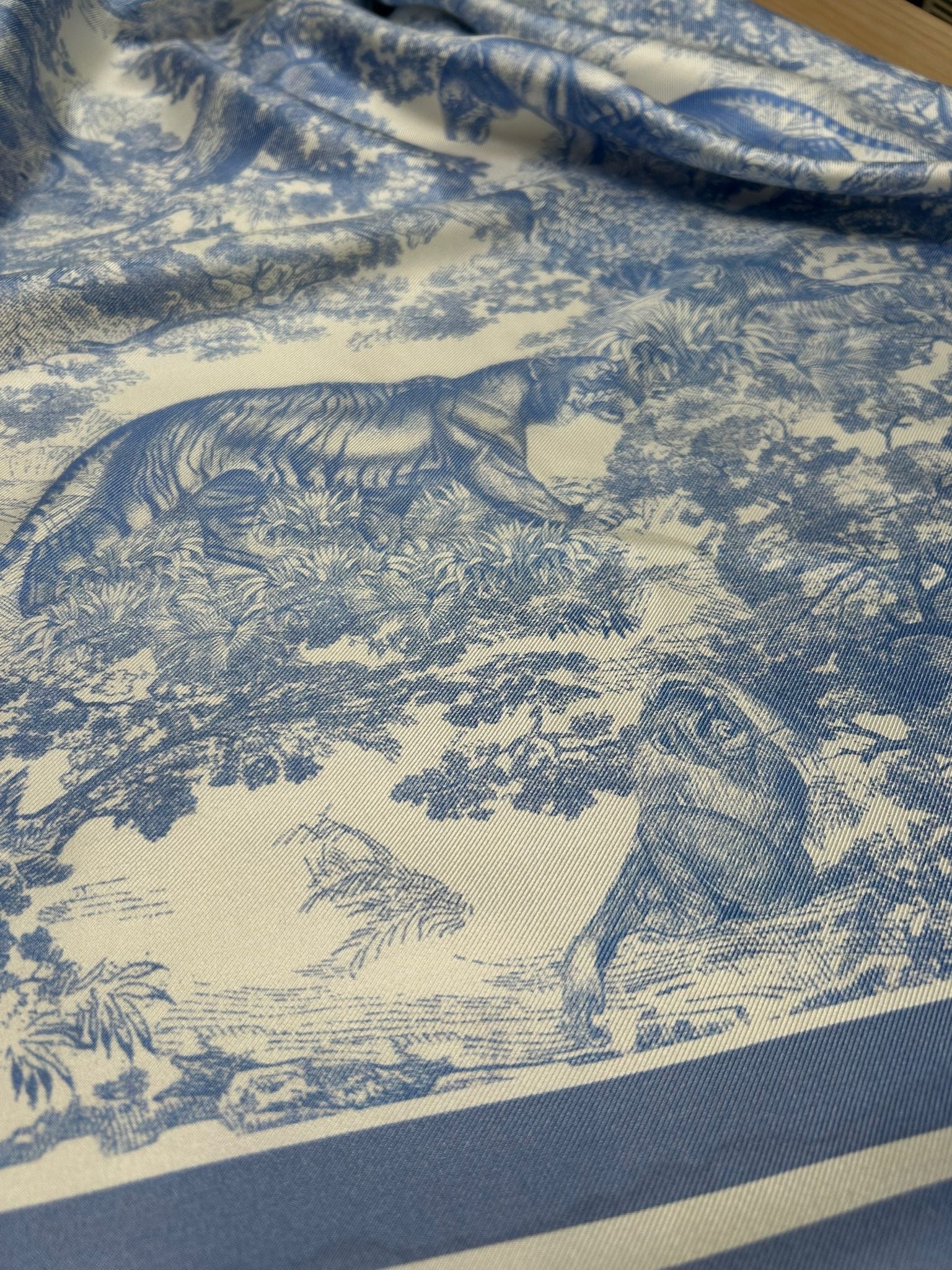 'Scarf Foulard Blu' Silke