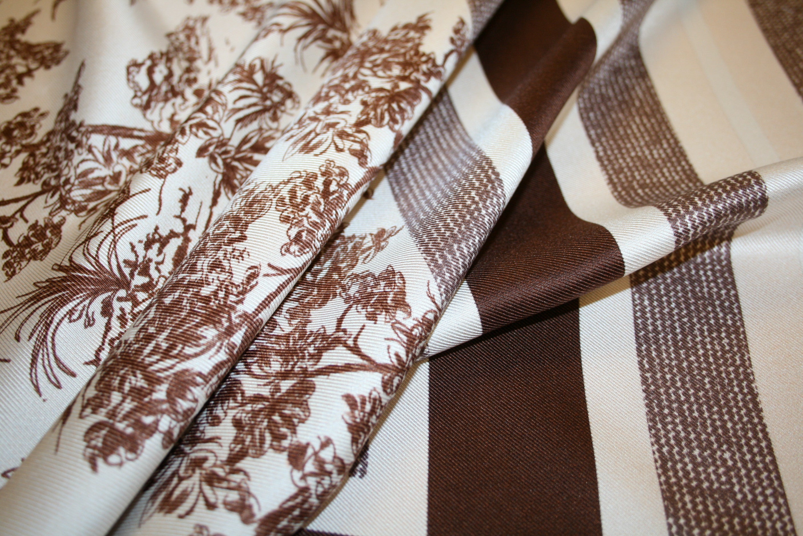 'Scarf Foulard Marrone' Silke