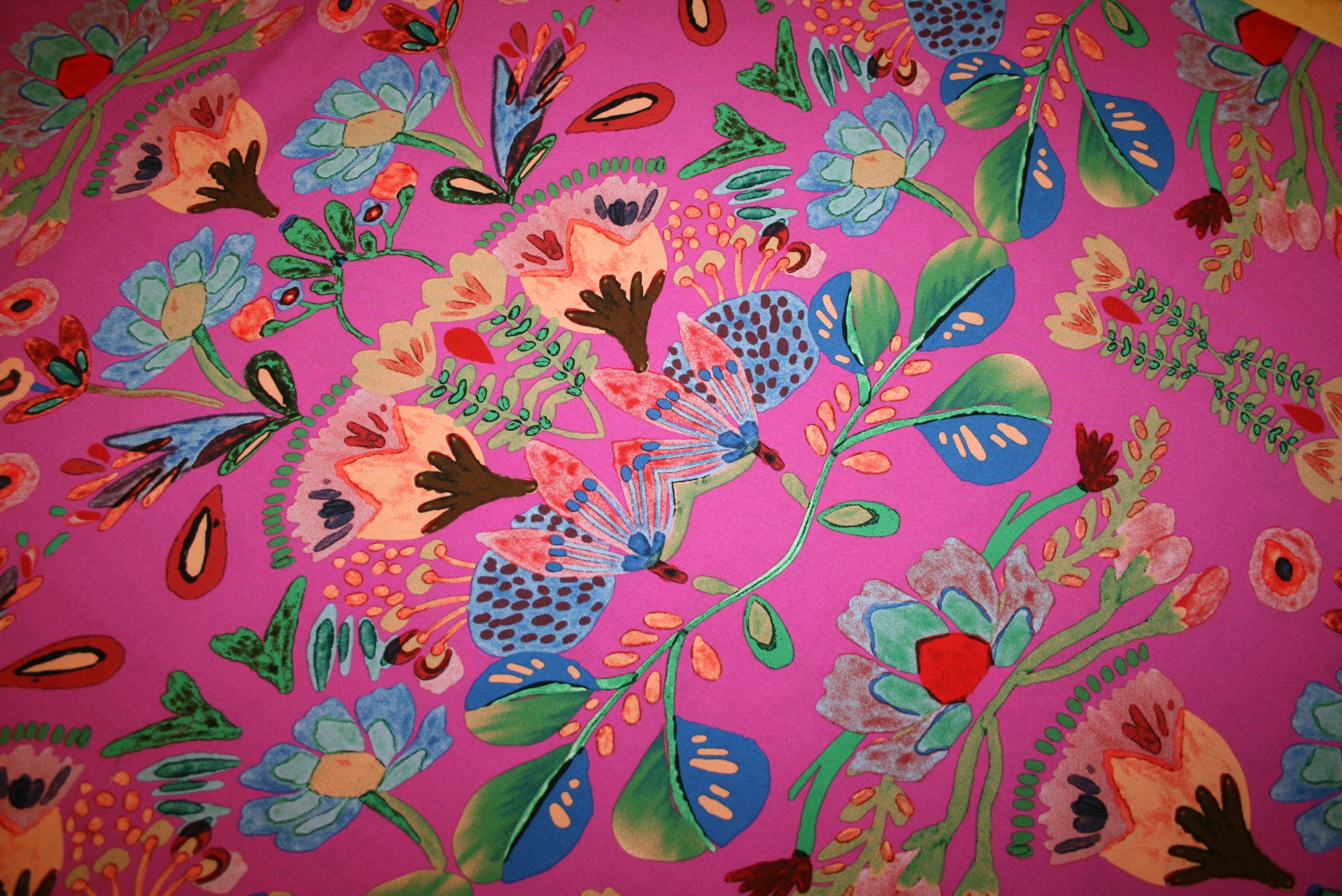 'Fiori di Fantasia Fuchsia' Viskose