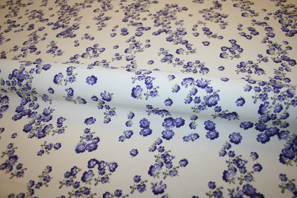 'Petit Lilac Fiori Crepe' Viskose