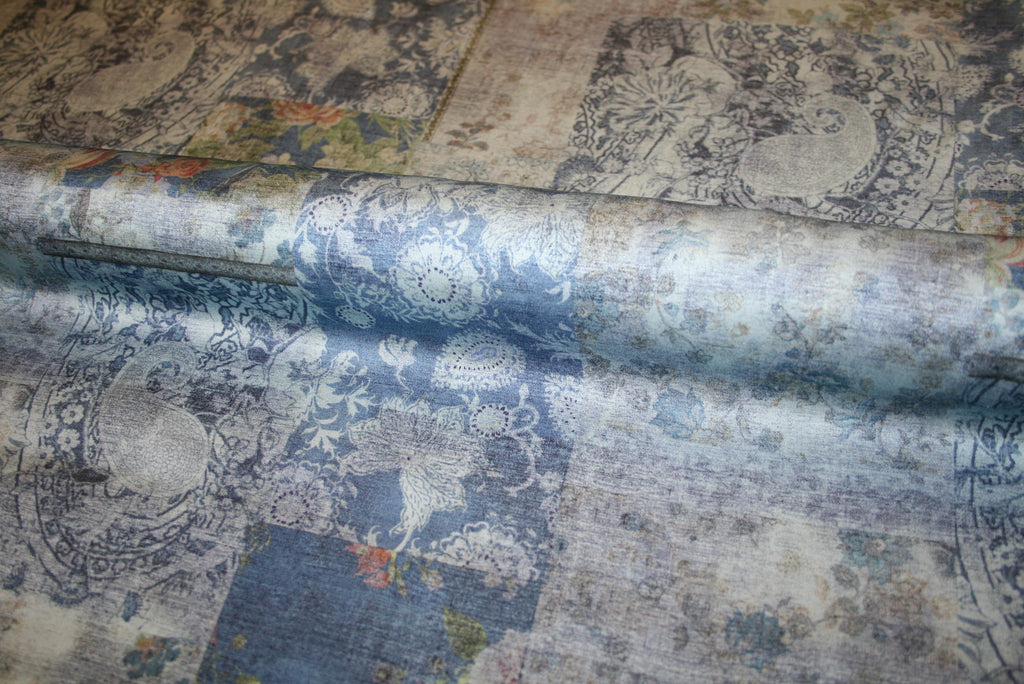 Nostalgia Vintage – satinvævet viskose med vintage patchworkprint