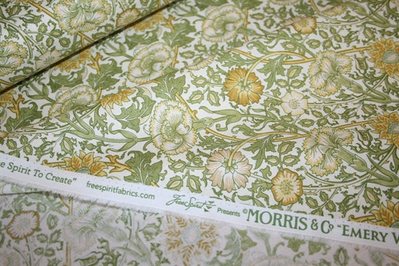 William Morris 'Mini Pink & Rose Sunflower' bomuldsstof – detalje
