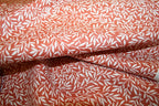 William Morris 'Small Standen Lily Red' Bomuld
