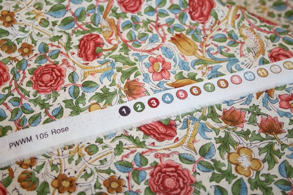 William Morris 'Rose' Bomuld