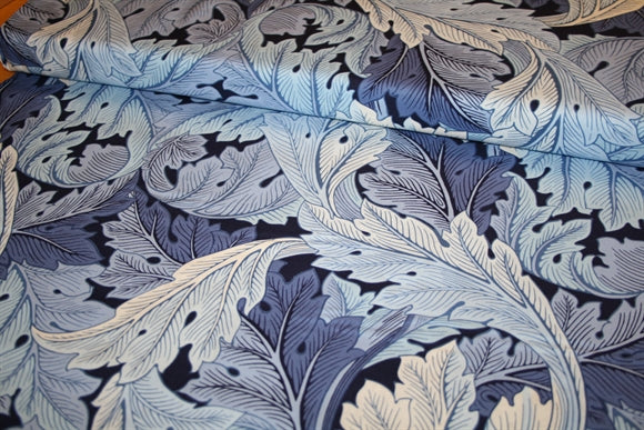 William Morris 'Large Acanthus Blue' Bomuld