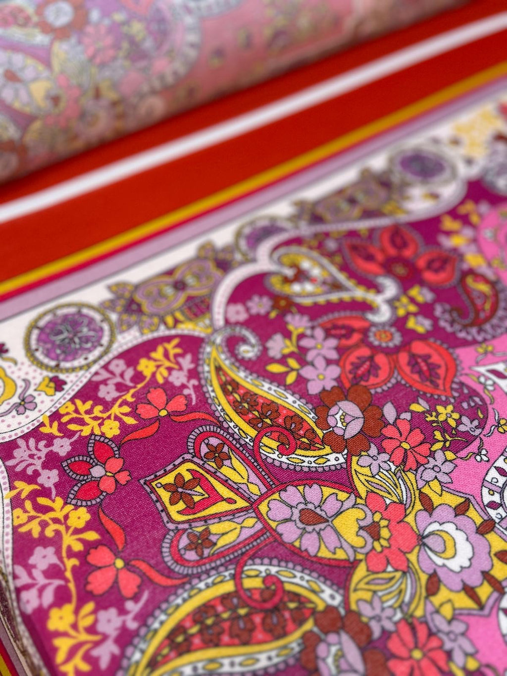 'Scarf Paisley Rosso' Silke - Uld (2. sortering)*
