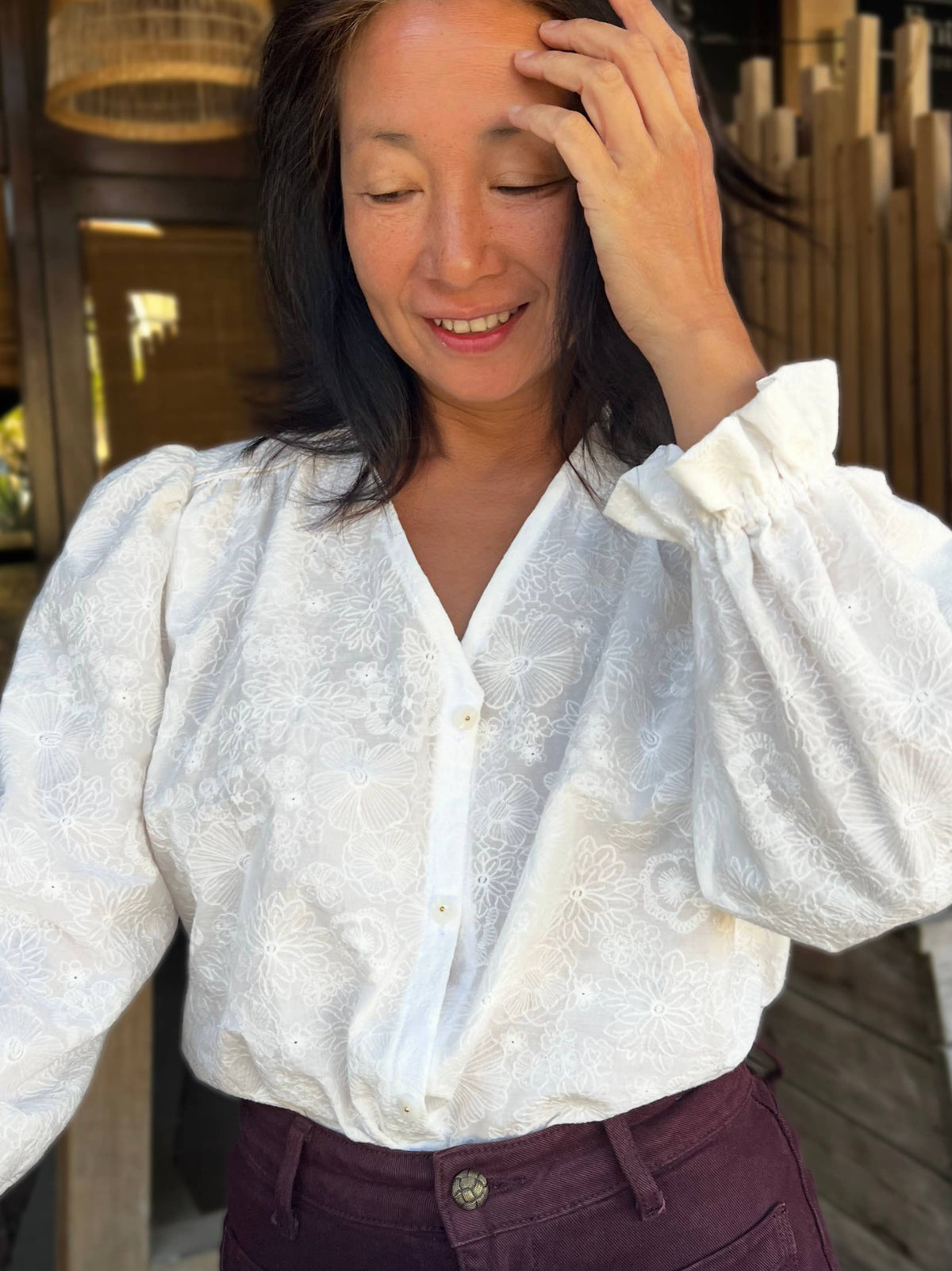 Stella - broderie anglaise i 100% bomuld