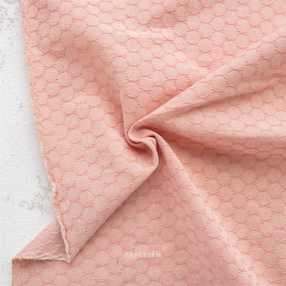 'Peaches Honeycomb Forest Forage' Bomuld