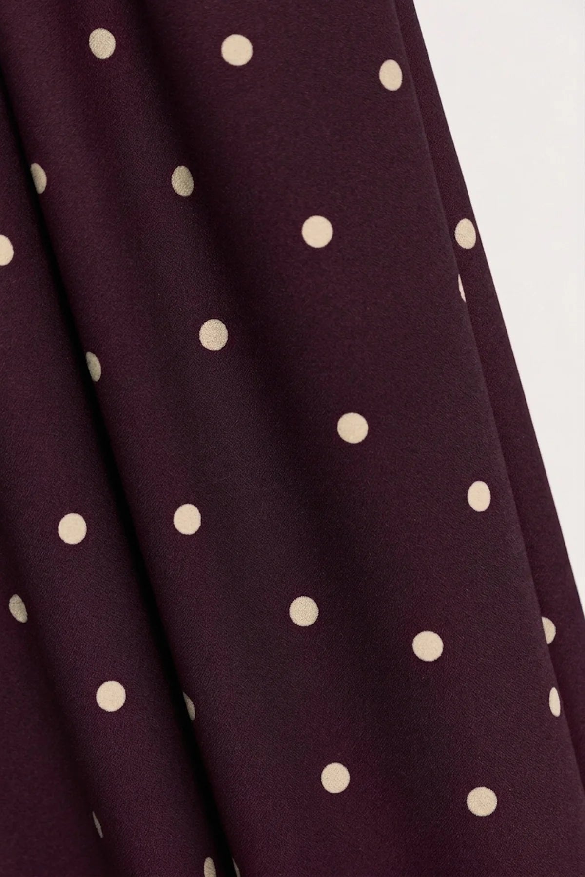 Jolly Dots Mulberry - ECOVERO™ Viskose